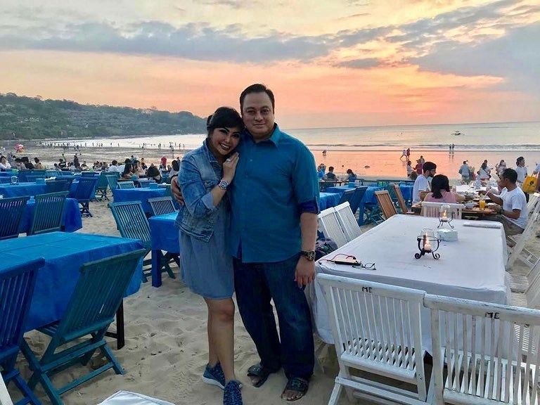 Romantisnya Maya dan Reza yang Menikmati Liburan di Bali