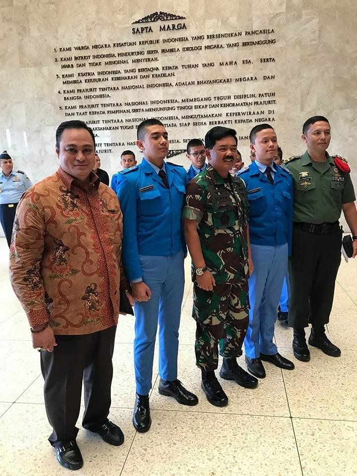 Khalifah dan Siswa TN Mewawancarai Panglima TNI