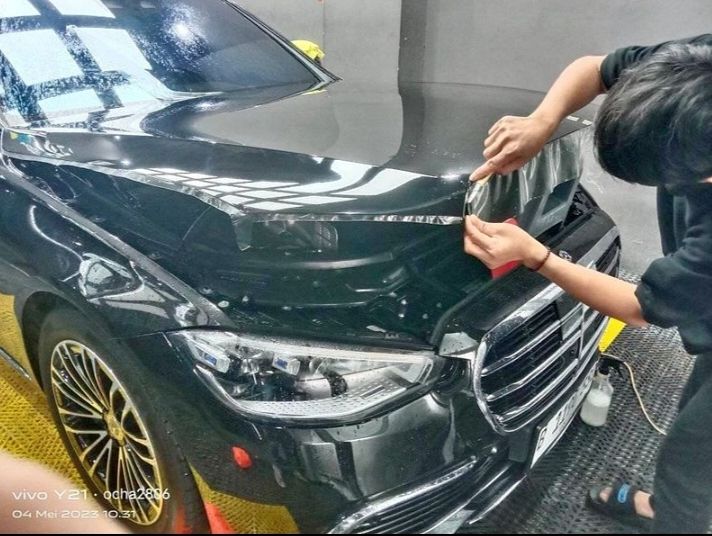 Pasang stiker mobil-Wrapping Sticker Mobil