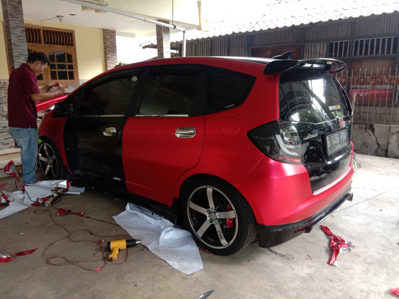 Wrapping mobil Johar Baru Jakarta Pusat