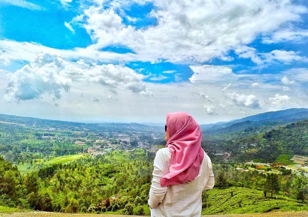 5 WISATA PUNCAK BOGOR DENGAN NUANSA NATURAL YANG AMAZING!