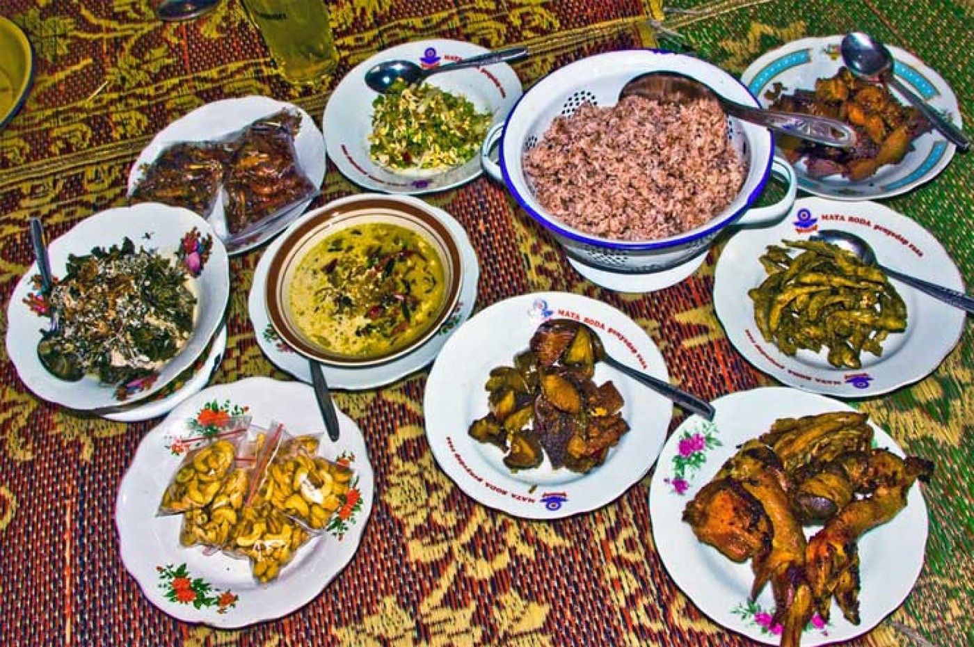 Lesehan Pari Gogo