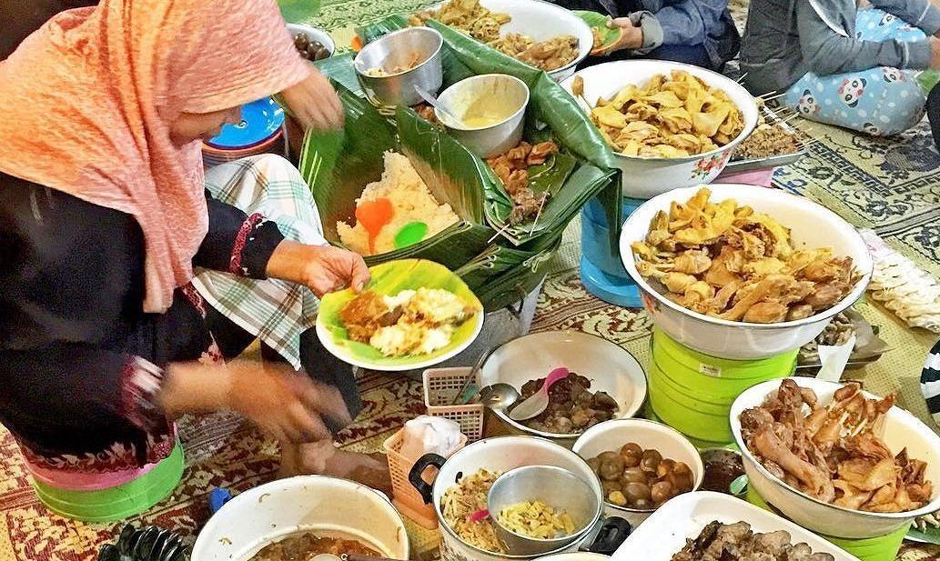 9 Kuliner Malam Semarang Bikin Orang Rela Antri, Karena Apa?