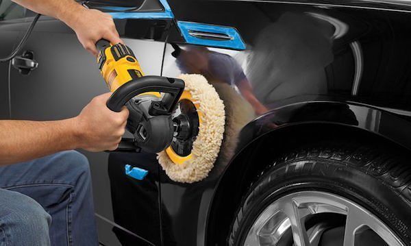 Membandingkan Poles Mobil Regular vs Ceramic Coating