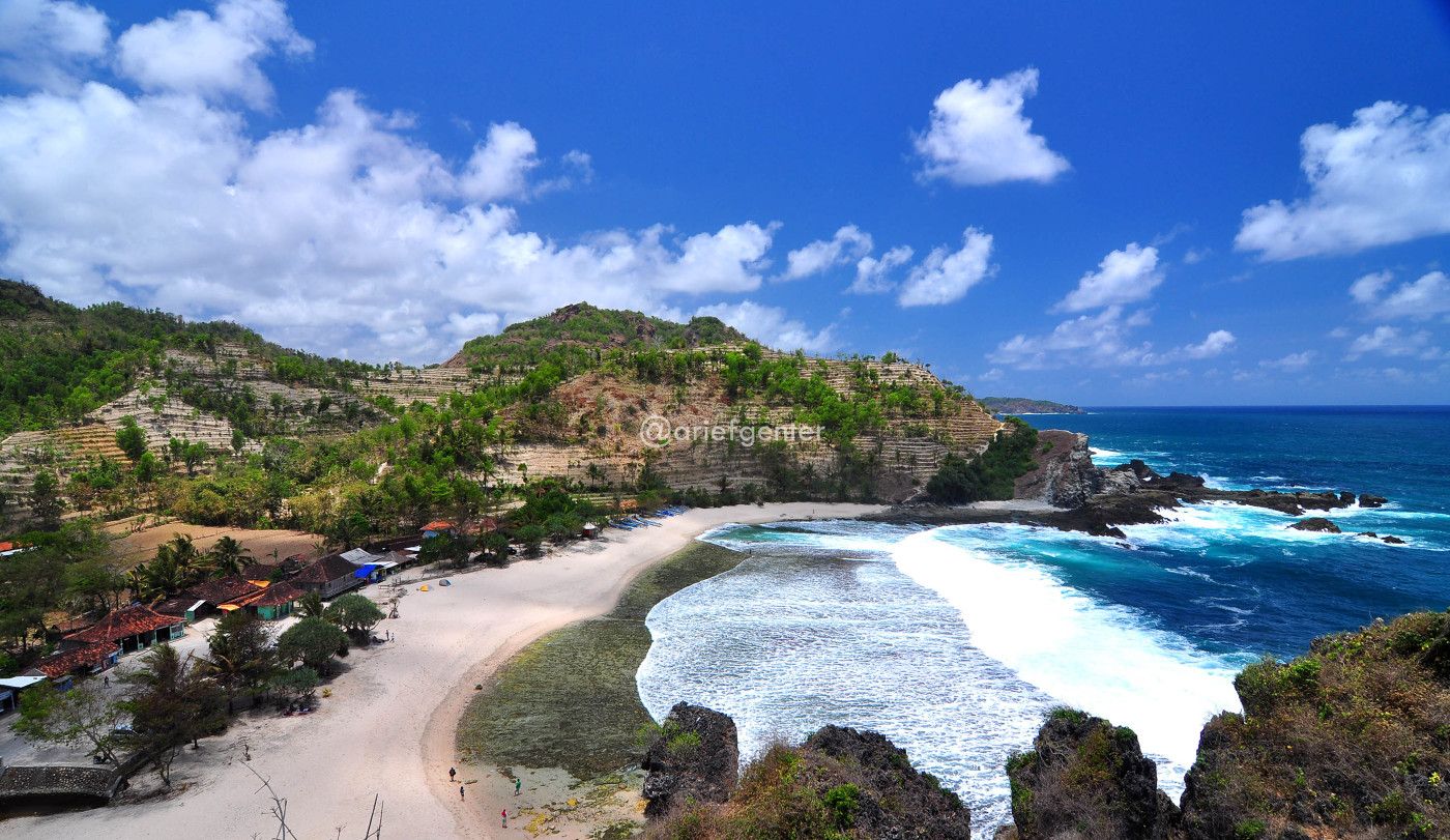Pakaian pantai opsional terbaik
