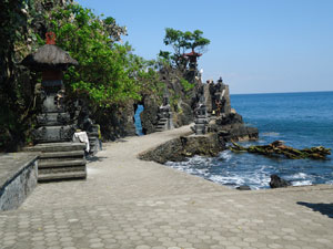 img-1486035496.jpg