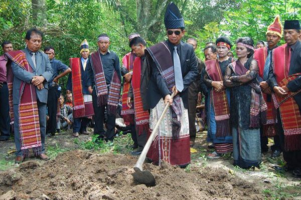 Tradisi Sumatra Unik yang Masih Beratahan Sampai Sekarang