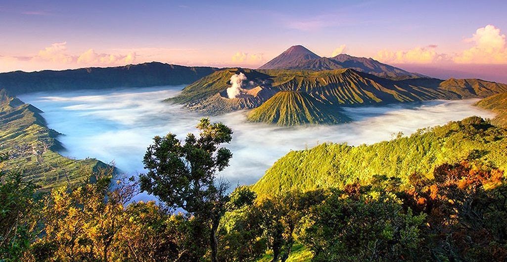 11 Pemandangan Alam Terindah di Indonesia Ini Pasti Bikin Kamu Terpana