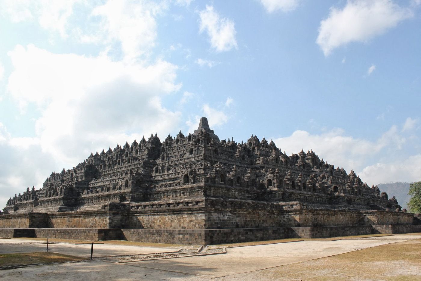 rekor kategori tertua indonesia yang masuk di dunia