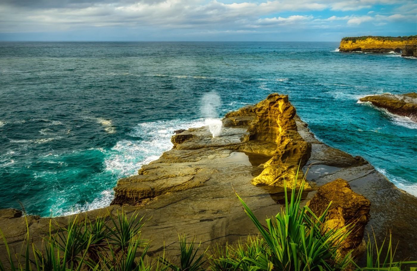 17 Pantai Elok di Sepanjang Perairan Pacitan