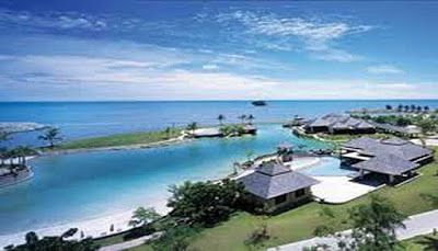 KEINDAHAN PANTAI PARAI TENGGIRI
