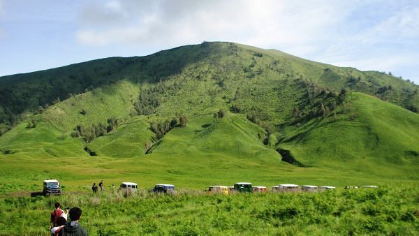 Padang Savana Bromo | Bukit Jemplang