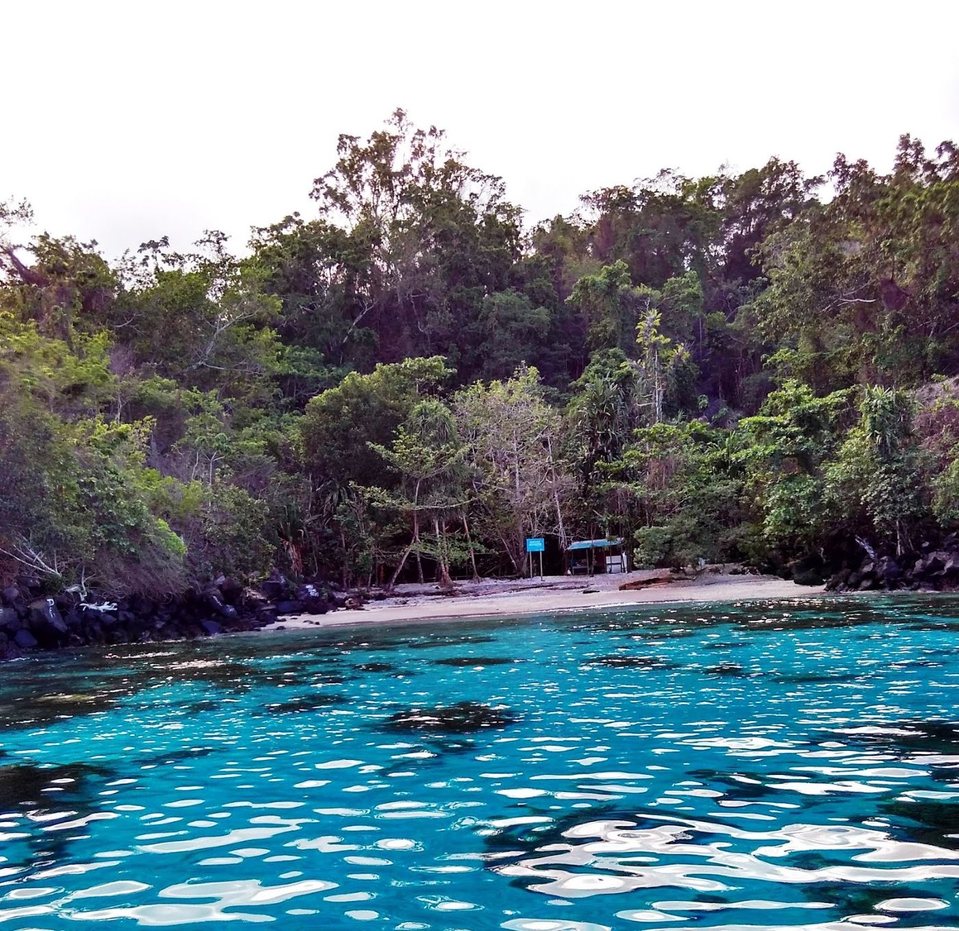 Pantai Jikomalamo
