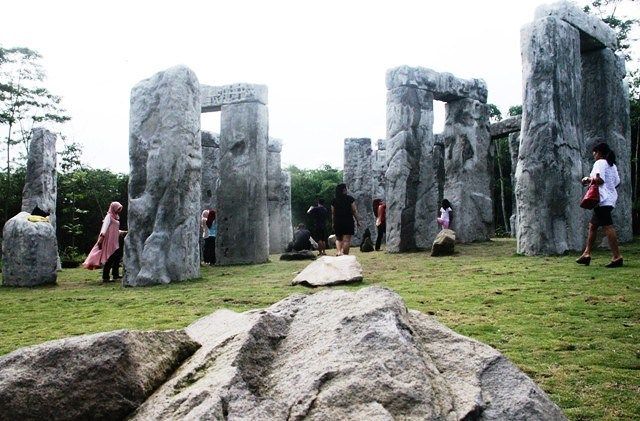 Stonehenge Ada di Sleman