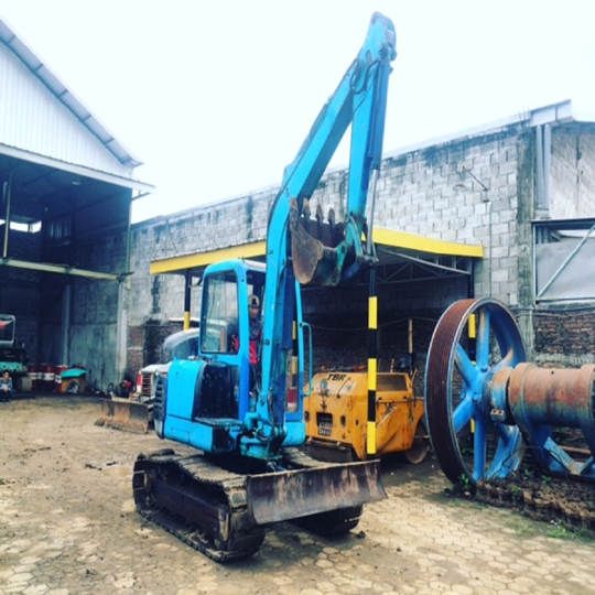 Excavator TRI BINA REJEKI TBR RENTAL ALAT BERAT SEMARANG