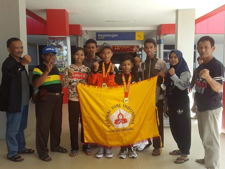 Persembahan 3 Medali Emas dari Atlit Perisai Diri Babang Merauke