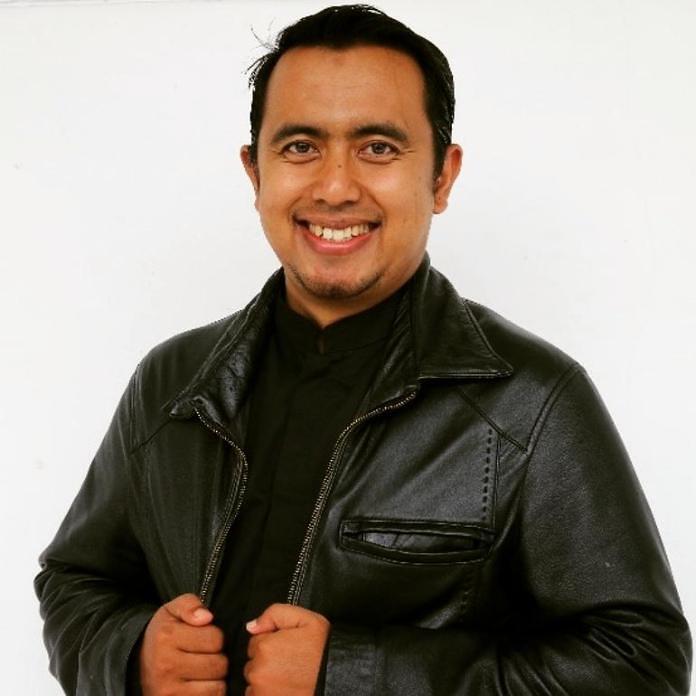 PROFIL INDRA KUSUMAH DI BISNIS BANDUNG
