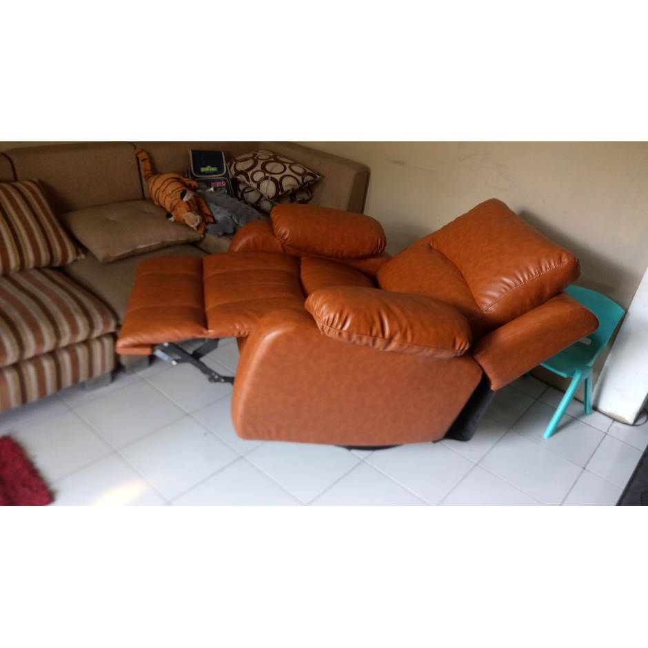 Reclining Sofa