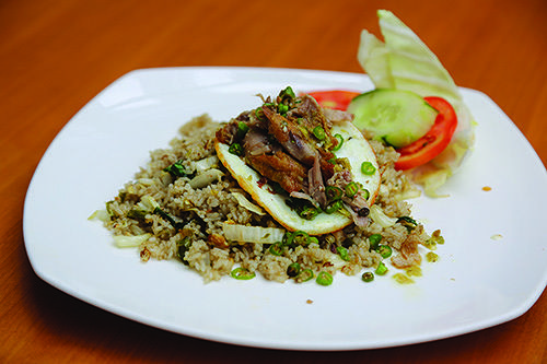 Nasi goreng bebek rawit