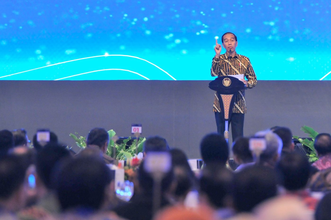 Buka Rapat Tahunan, Presiden Jokowi Apresiasi Keberanian BI Bela Kurs Rupiah