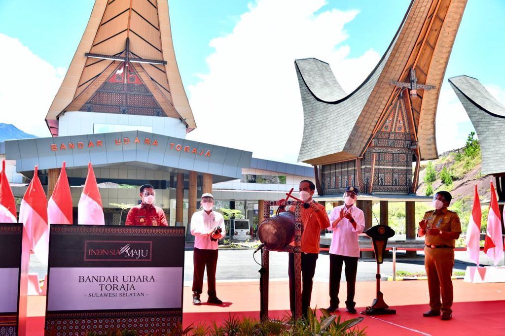 Resmikan Bandara Toraja dan Bandara Pantar, Presiden: Manfaatkan Untuk Pertumbuhan Ekonomi Daerah