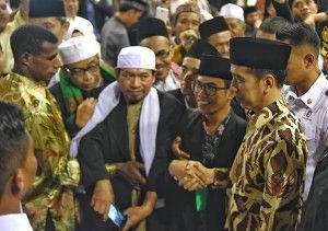 Dianggap Tidak Pro Islam, Presiden Jokowi: “Tiap Minggu Saya ke Pondok Pesantren”