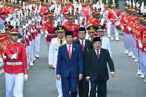 Presiden Lantik Pasangan Gubernur-Wagub Kaltim dan Sumsel 