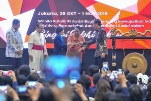 Jawaban Presiden Jokowi Soal Isu PKI, Antek Asing, dan Harga Bahan Pokok Naik