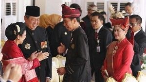 Presiden Jokowi Doakan Ibu Ani Yudhoyono Cepat Sembuh