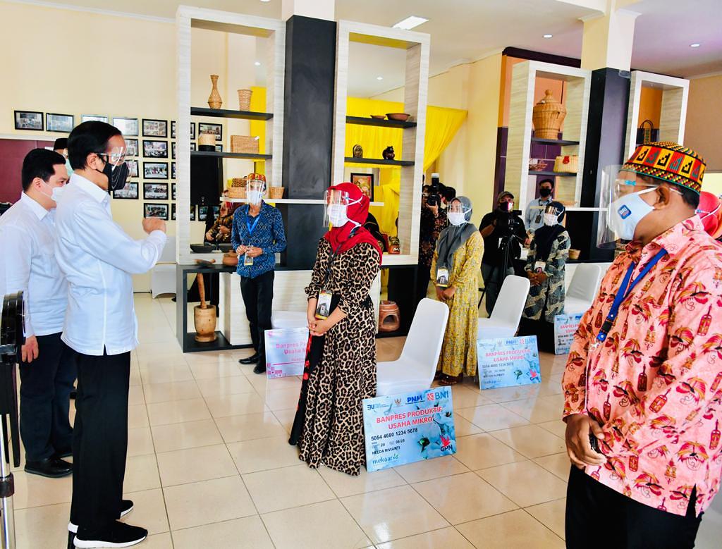 Presiden Berikan Banpres Produktif Bagi Pelaku Usaha Kecil dan Mikro di Aceh