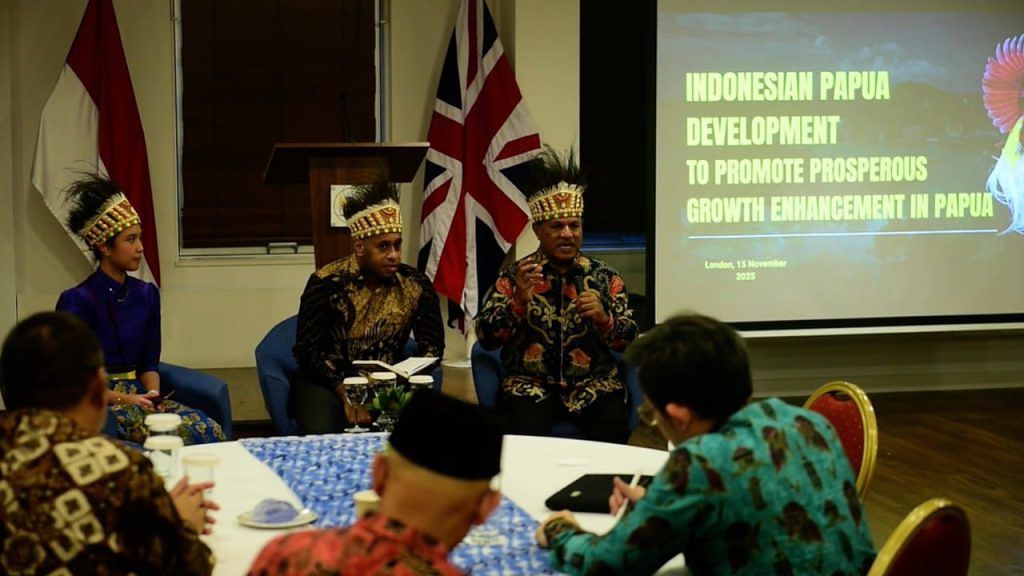 Diplomasi Pertahanan Angkat Potensi Pembangunan Papua di Londo