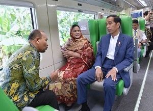 Presiden Jokowi Resmikan KA Minangkabau Ekspres,Tarif Rp 5.000-Rp10.000