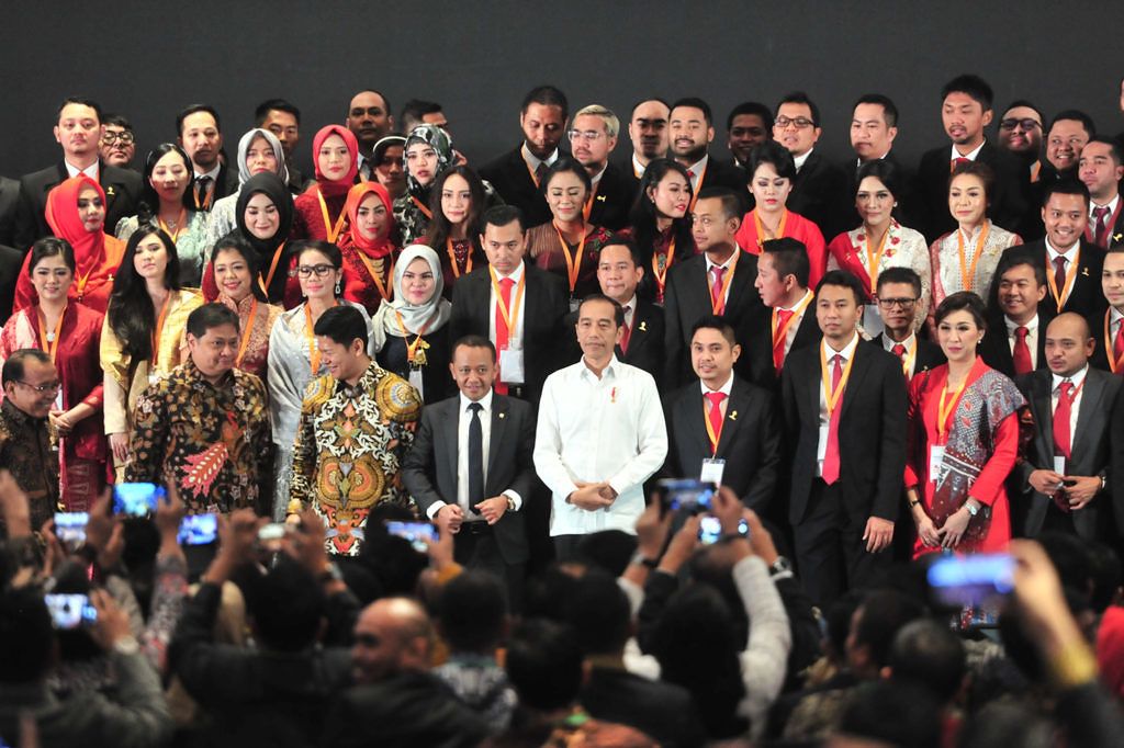 Minta Pengusaha Muda Dilibatkan, Presiden Jokowi: Jangan Sampaikan Pekerjaan di BUMN Dikerjakan Sendiri  