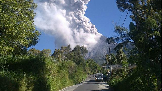 Gunung Merapi Meletus, Masyarakat Diimbau Tidak Melakukan Aktivitas Dalam Radius 3 Km