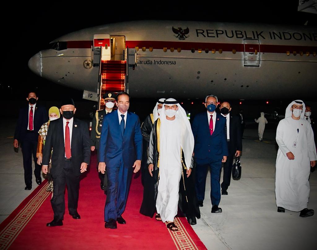 Presiden Joko Widodo Tiba di Abu Dhabi.