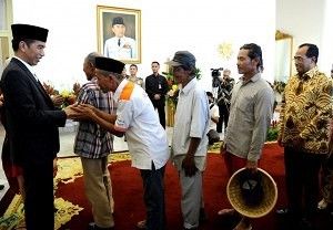 Pejabat Negara hingga Penarik Becak Hadiri ‘Open House’ dengan Presiden Jokowi