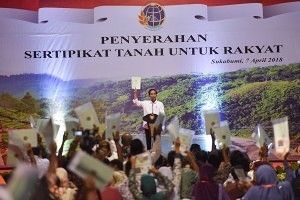Presiden Jokowi: Dulu Urus Sertifikat Lama, Benar Tidak?