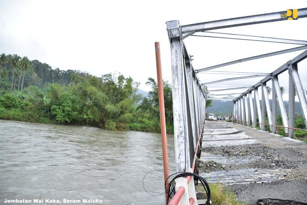Pemerintah Tangani Jembatan Rusak Akibat Banjir di Sulut dan Pulau Seram, Maluku