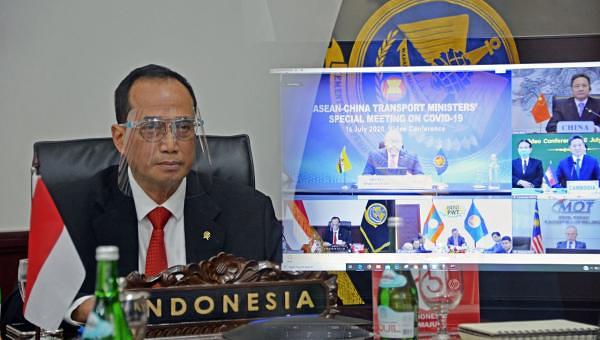 Hadiri Pertemuan Virtual Menteri ASEAN, Menhub Jelaskan Penguatan Transportasi di Masa Pandemi .
