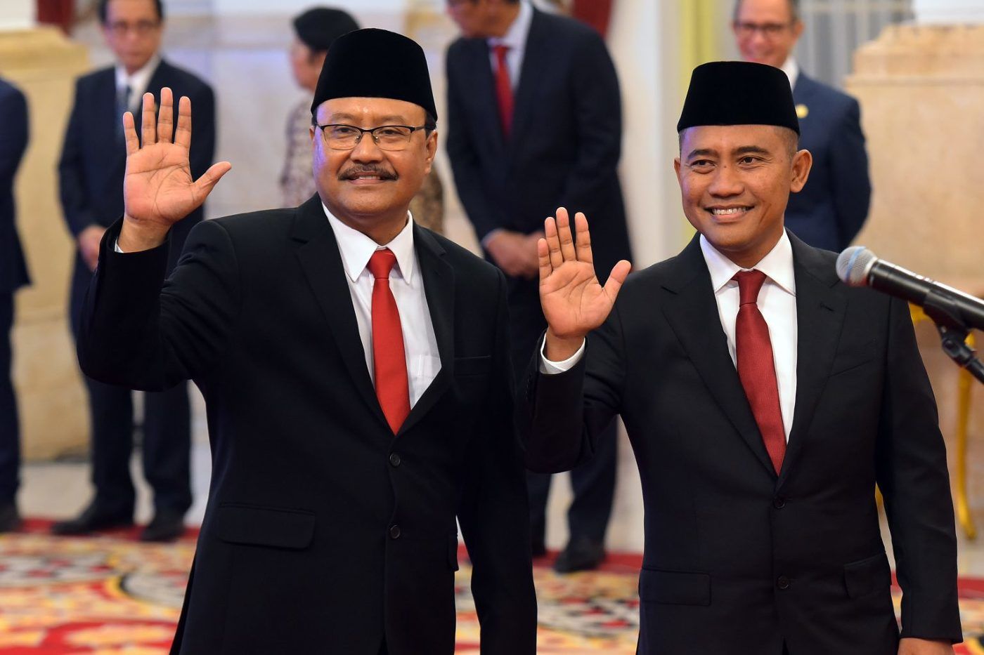 Presiden Lantik Saifullah Yusuf sebagai Mensos dan Eddy Hartono sebagai Kepala BNPT .