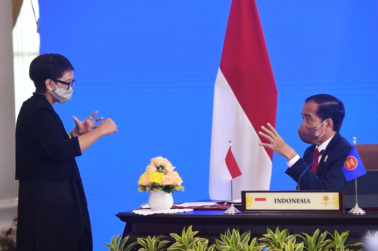 Presiden Jokowi Dorong Kemitraan yang Saling Menghormati di KTT ASEAN-RRT.