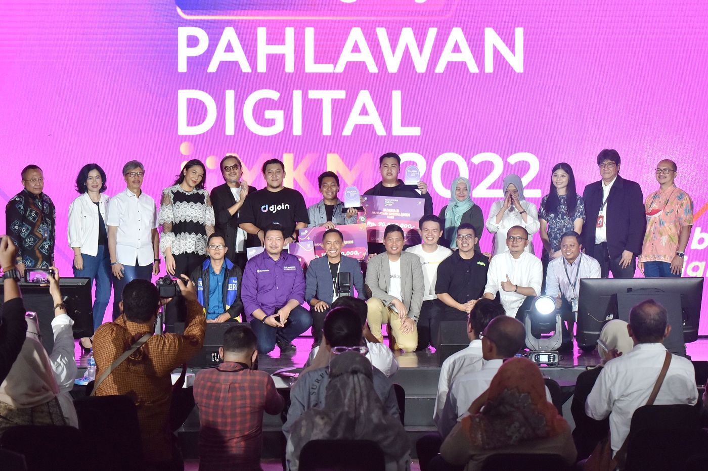 Stafsus Presiden Putri Tanjung Umumkan Pahlawan Digital UMKM 2022  