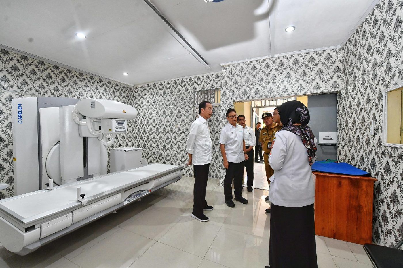 Presiden Jokowi Tinjau Pelayanan Kesehatan di RSUD Alimuddin Umar Lampung Barat.