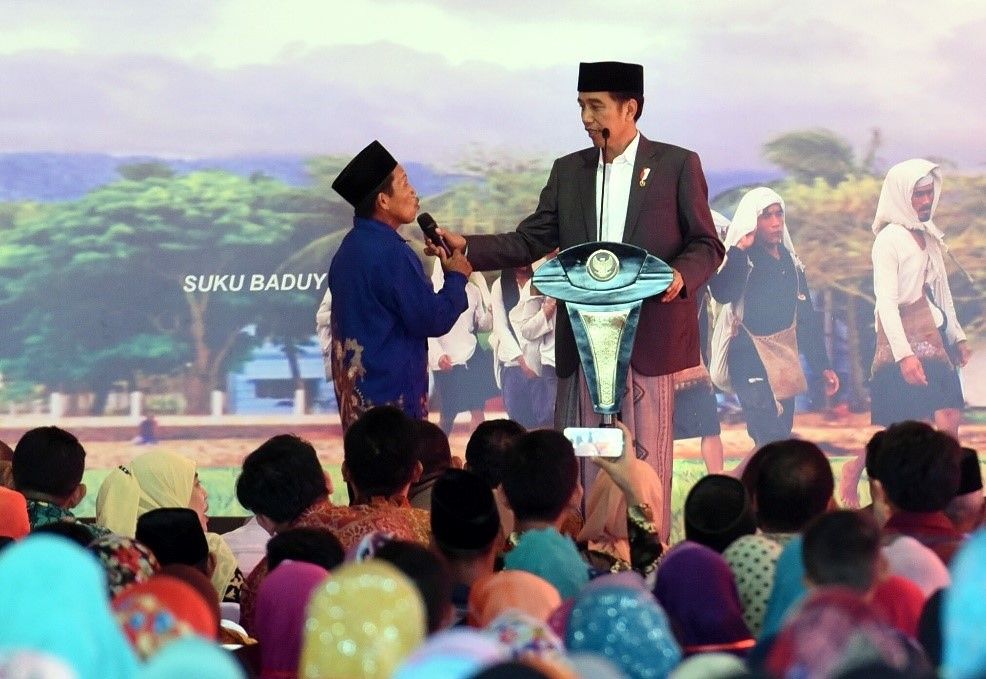 Jengkel Difitnah PKI, Presiden Jokowi: “Awas Ketemu Tak Gebuk Betul”