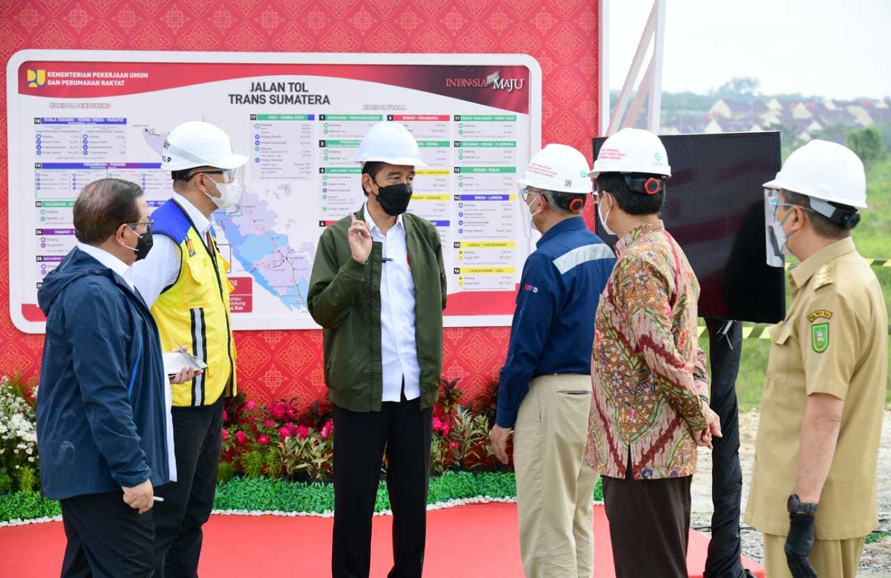 Presiden Jokowi Tinjau Pembangunan Jalan Tol Pekanbaru – Bangkinang