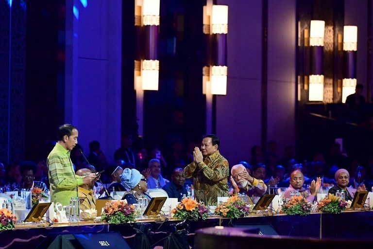 Menhan Prabowo Dampingi Presiden Jokowi Sambut Tamu Negara di Gala Dinner Indonesia-Africa Forum, Bali