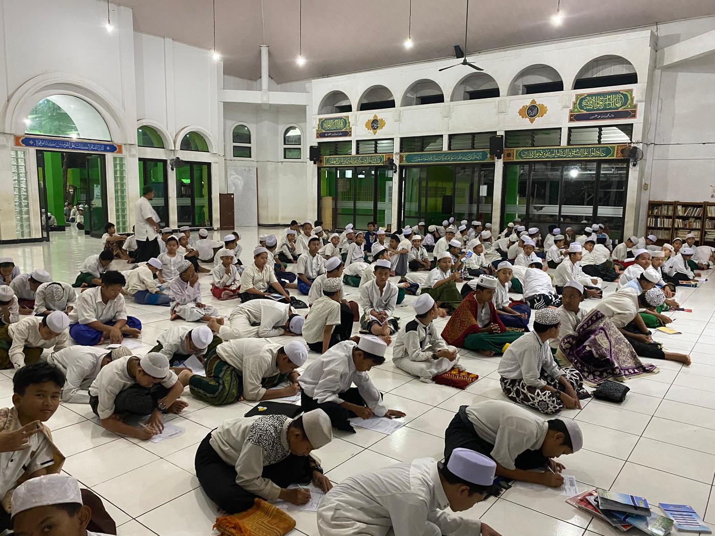 Ujian Mufrodat Pondok Pesantren Al-Muhajirin 3 