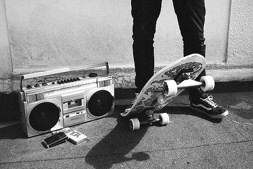 Skatepunk : Musik yang Menggabungkan Skateboard dengan Punk Rock