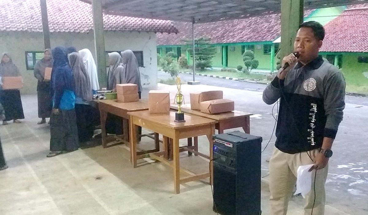 Penutupan Class Meeting dan Pembagian Hadiah