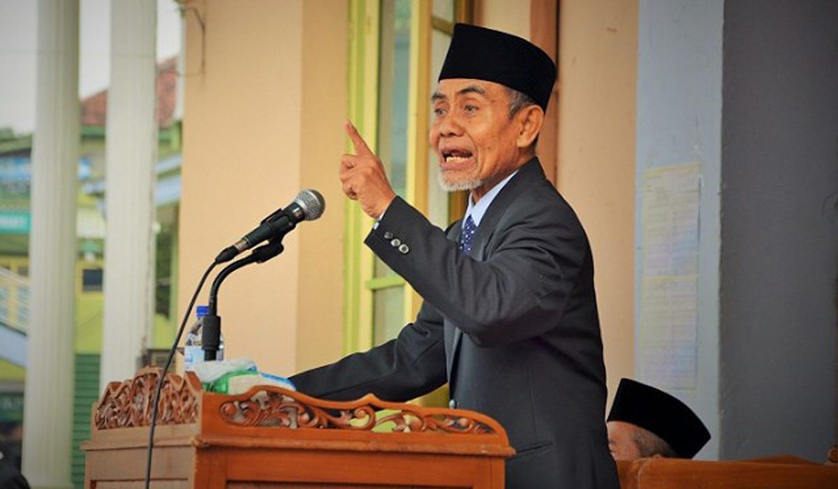 KH. Hasan Abdullah Sahal: Bacalah Semua Buku!